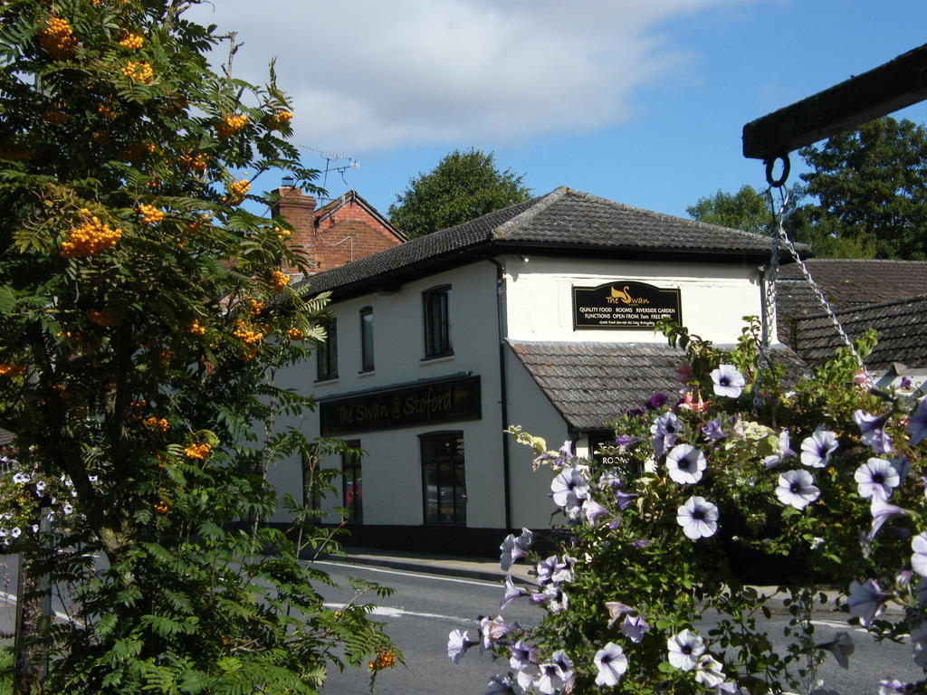 The Swan At Stoford Otel Stapleford  Dış mekan fotoğraf