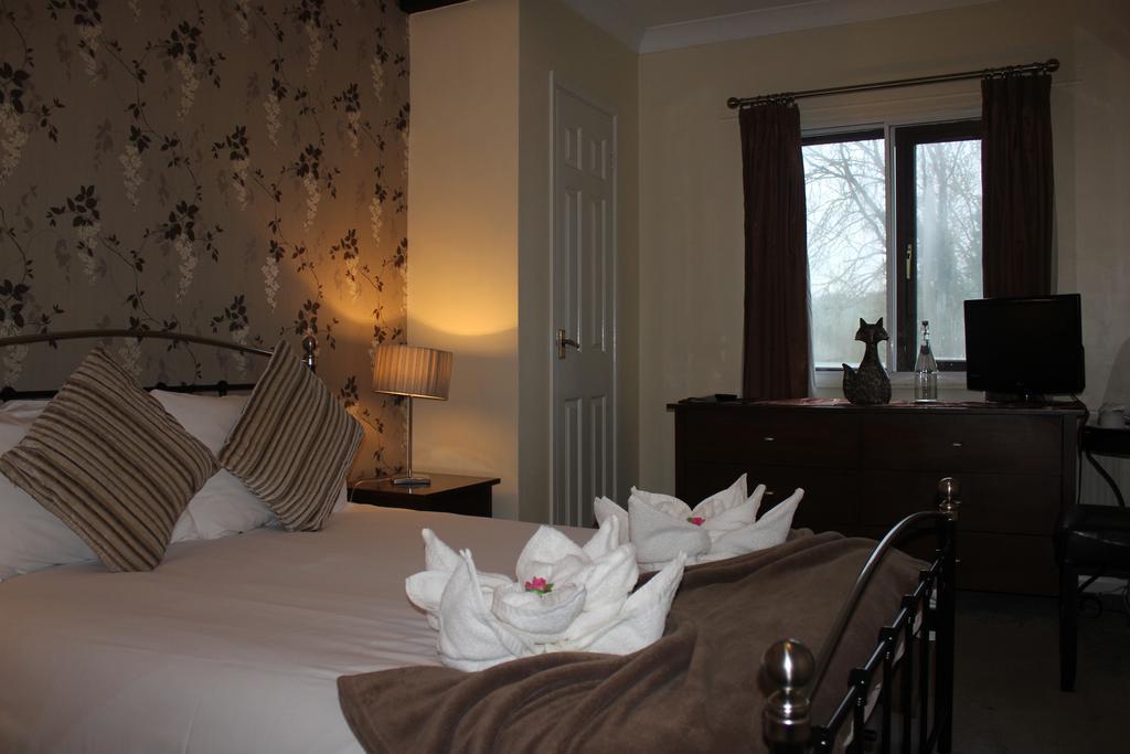 The Swan At Stoford Otel Stapleford  Dış mekan fotoğraf