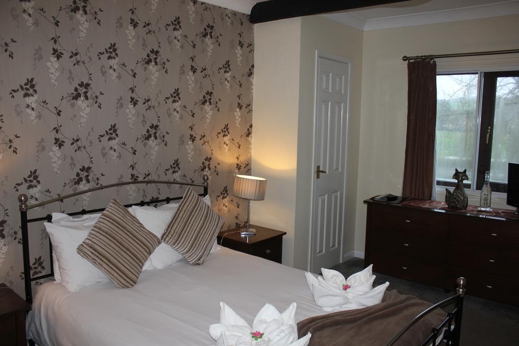 The Swan At Stoford Otel Stapleford  Dış mekan fotoğraf